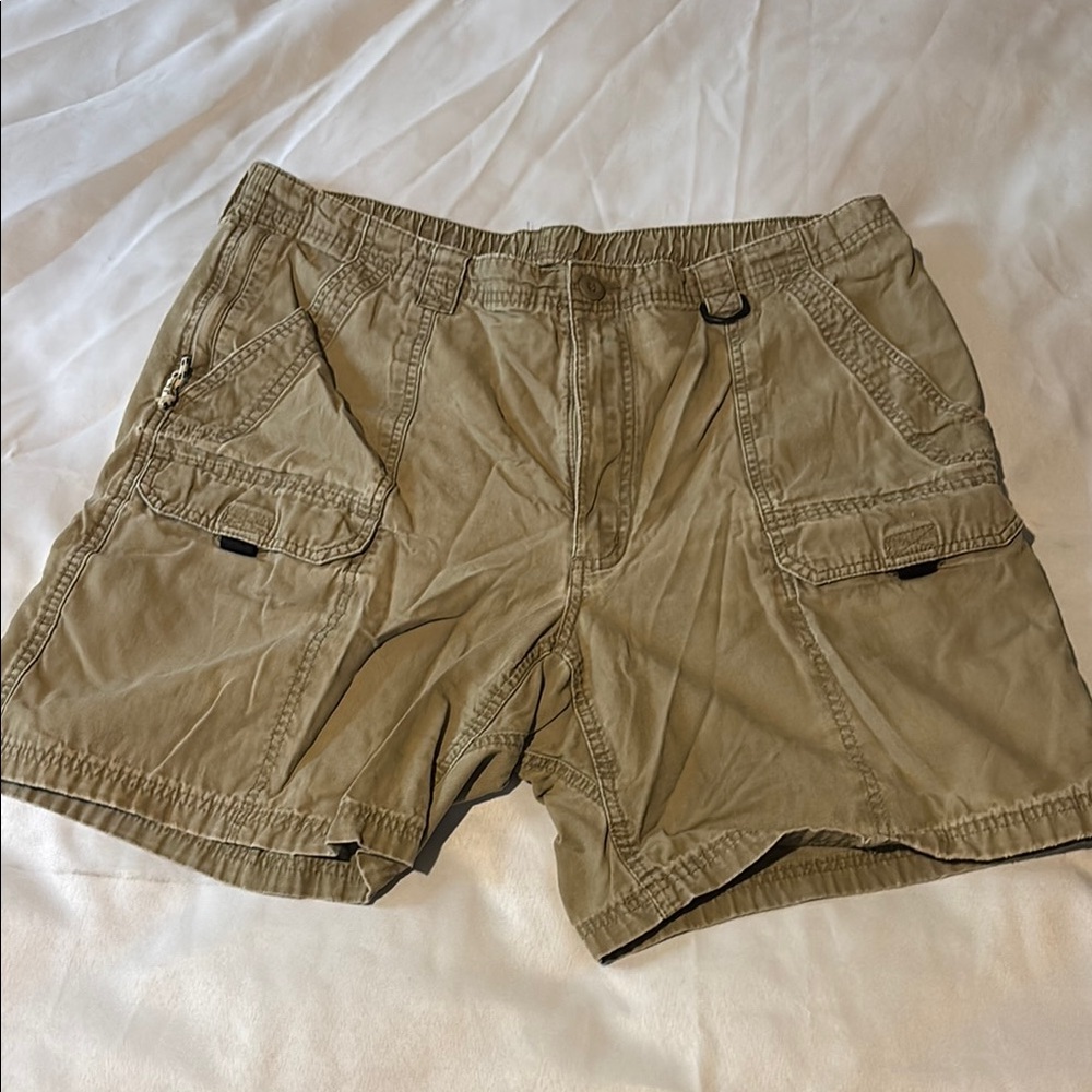 Wrangler Tan Cargo Shorts for Men